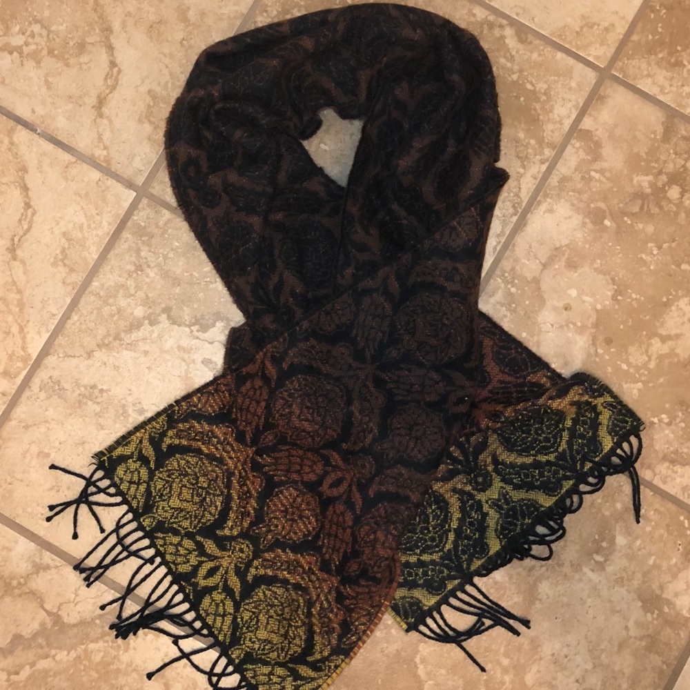 D&Y Scarf